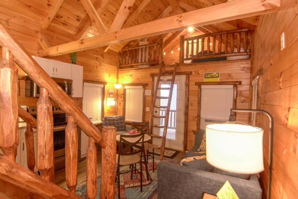 Charming Lakeview Cabin Near Geneva-On-The-Lake! Ashtabula Kültér fotó
